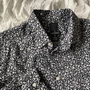 H&M Men’s Mirco Floral Button Down